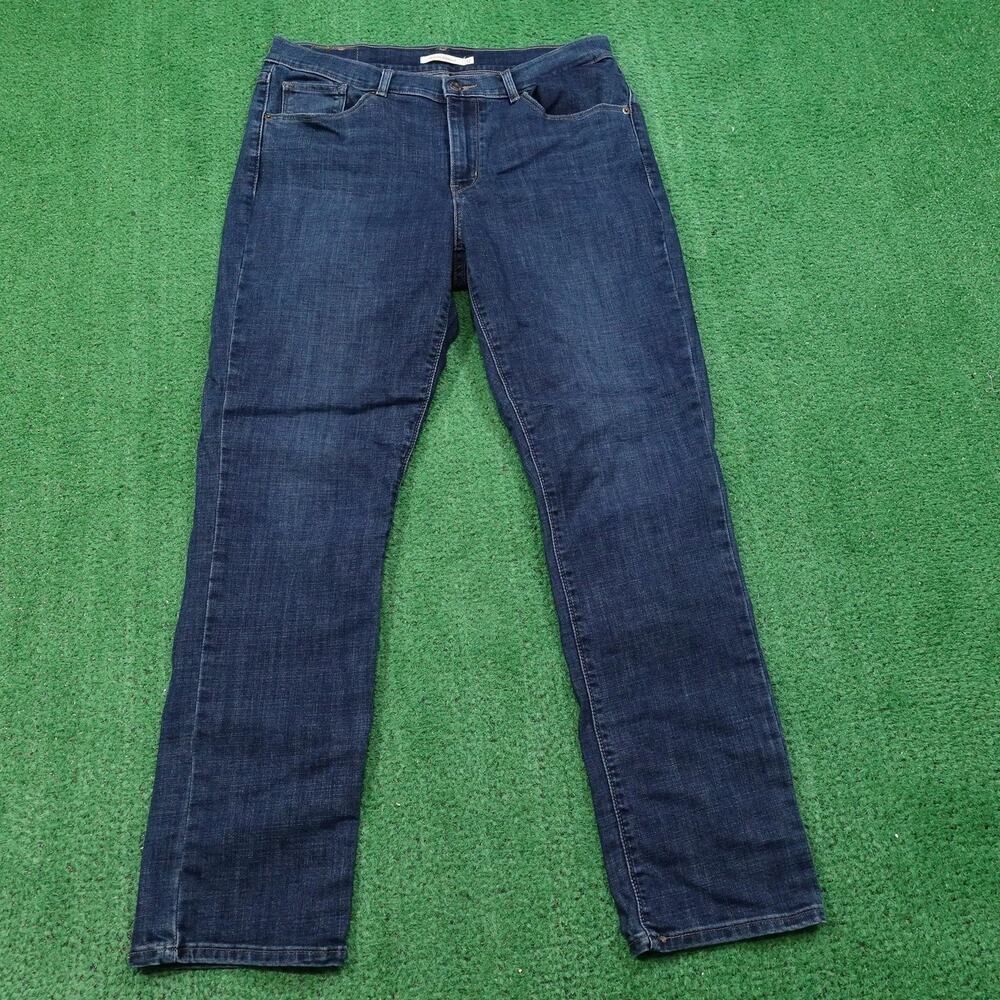 Levis Jeans Womens 12 Blue Classic Straight Dark Wash‎ W31 L30 Denim 39250-0002